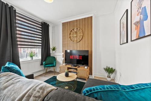 Doncaster House | Sophisticated 2 bed in Doncaster sleeps 6!