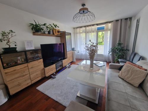 Savigny-sur-Orge Apartment | Appartement équipé, calme et lumineux avec Parking inclus