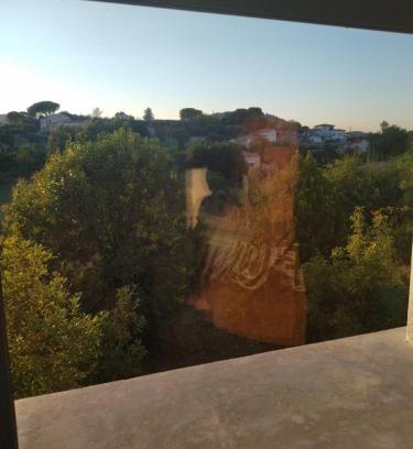 Ales House | La joie d isis