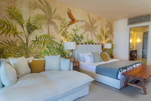 Puerto Aventuras Villa | Magnificent Beachfront Villa in Puerto Aventuras