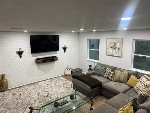 Belmont Villa | Yellow Door Gem
