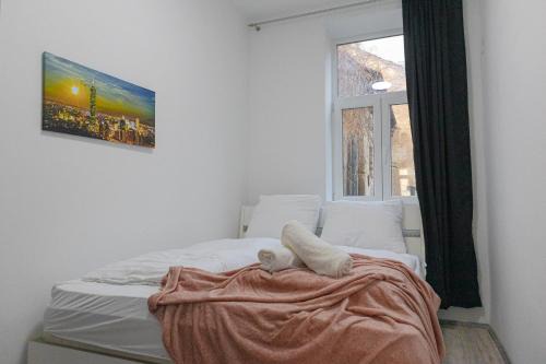 Simmering Apartment | Enkplatz U3 Getaway: Affordable 5-BR Shared Apartment
