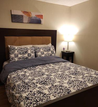Northeast Edmonton House | Cozy Private Rooms in Suite