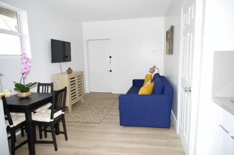 Horse Country Apartment | Centrally Located Miami Guest House Vegan Friendly