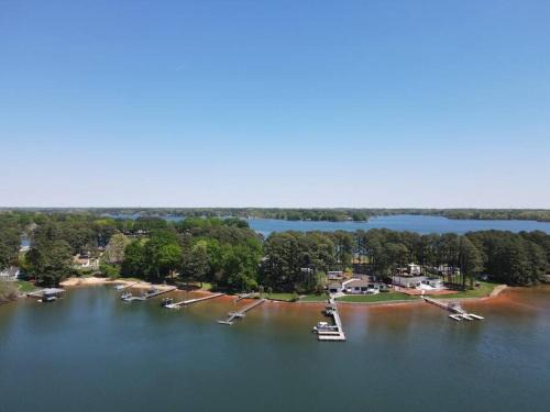 Mayhew House | Lake Norman treasure sunset view